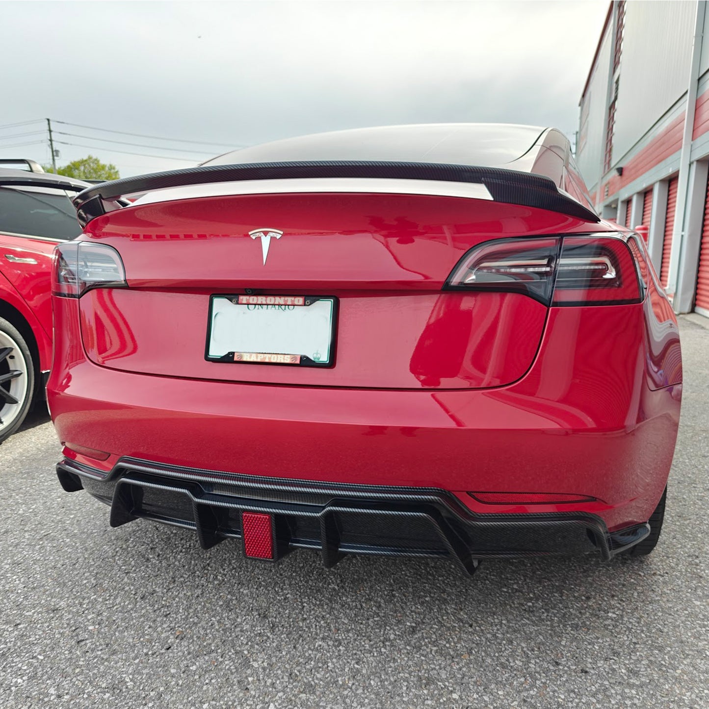 Tesla Model 3 2018-2023 Rear diffuser Style B Gloss Black / Gloss Carbon Fiber Pattern