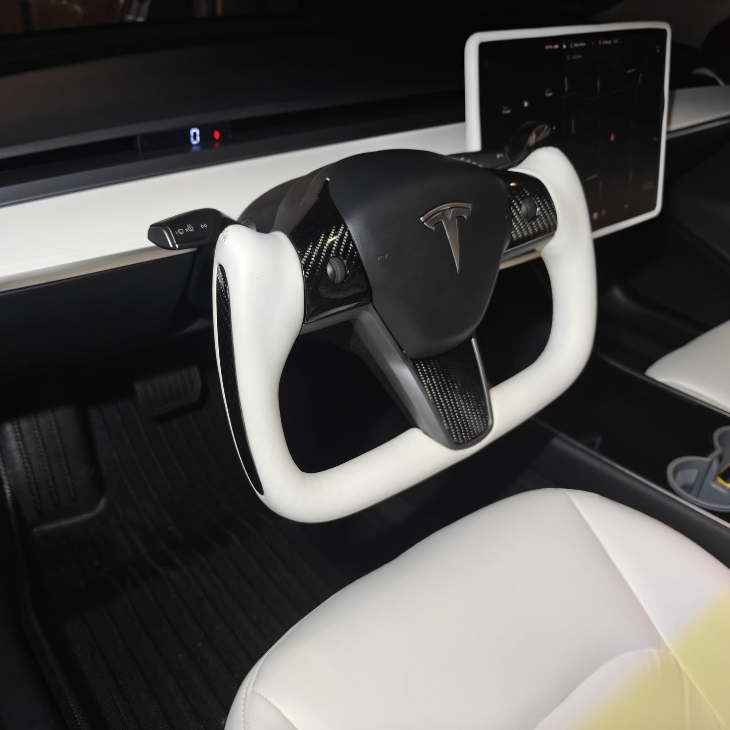 Tesla Model 3 / Y Yoke Steering Wheel Real Carbon Fiber Style B