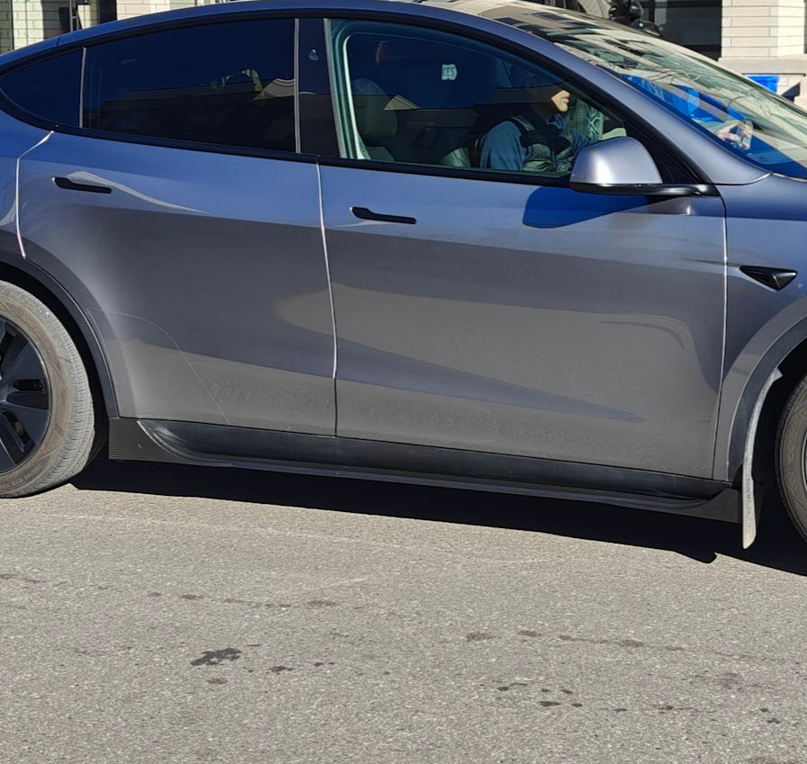 Tesla Model Y Side Skirt