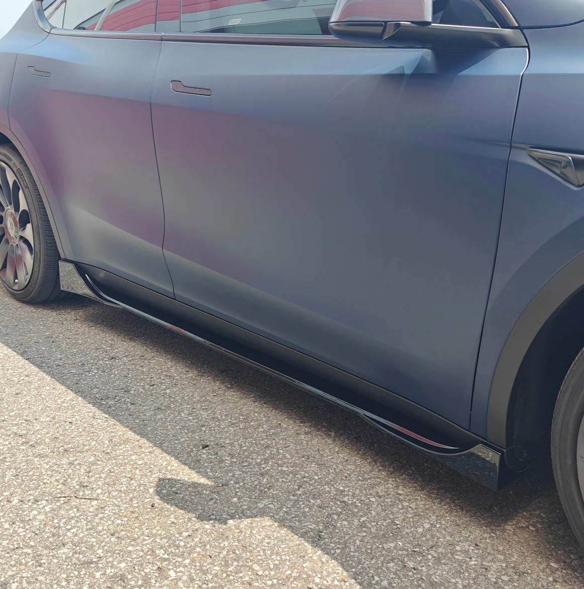 Tesla Model Y Side Skirt