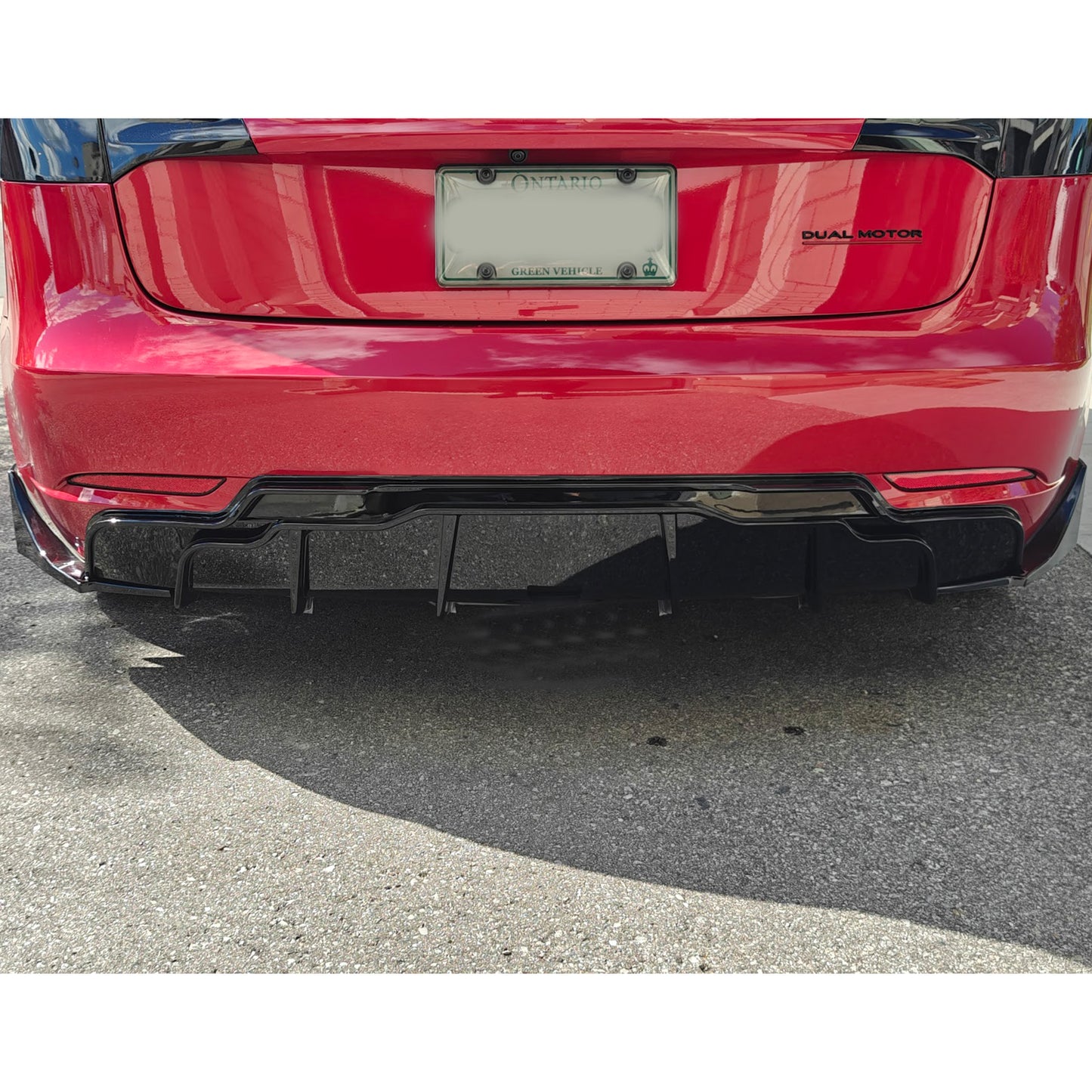 Tesla Model 3 2018-2023 Rear diffuser Style A Gloss Black / Gloss Carbon Fiber Pattern