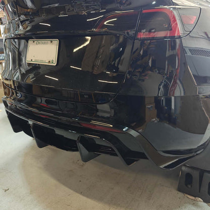 Tesla Model Y diffuser Replacement with hitch cover Gloss Black With installtion