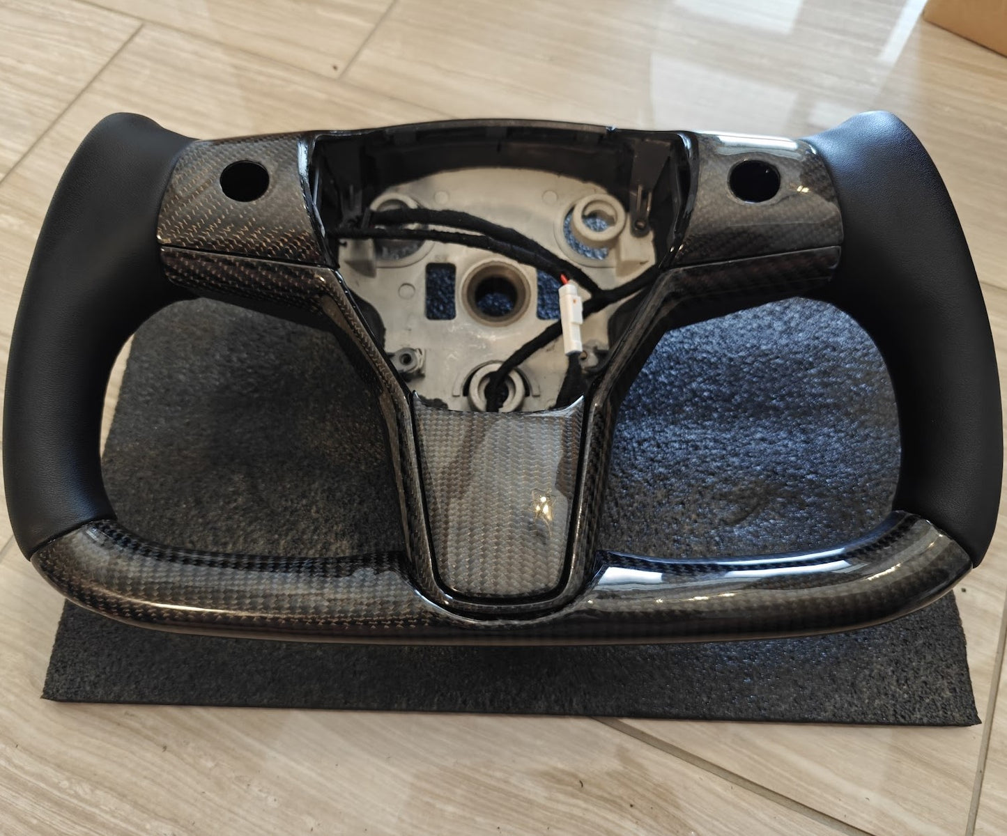 Tesla Model 3 / Y Yoke Steering Wheel Carbon Fiber Style A