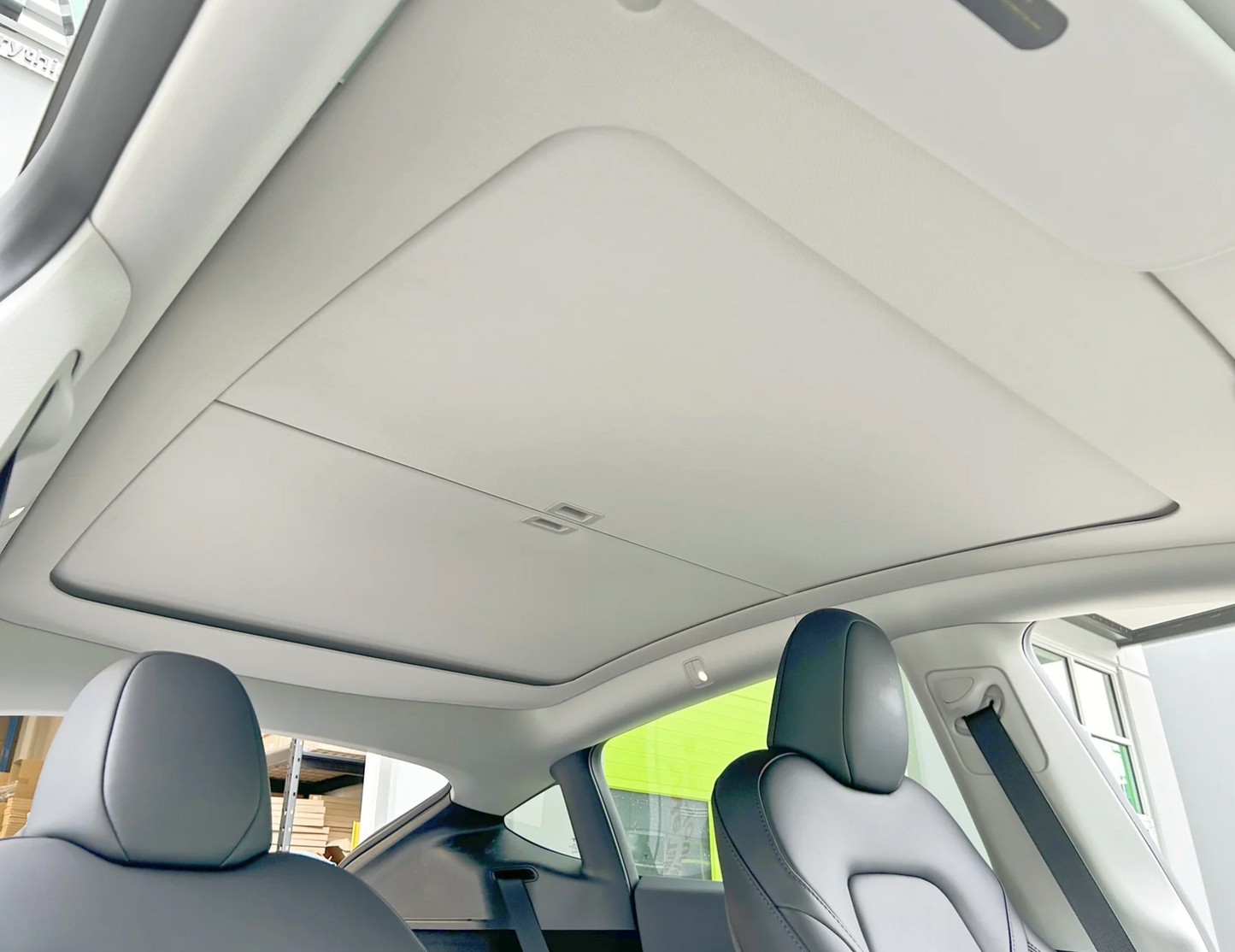 Model Y Retractable Glass Roof Sunshade